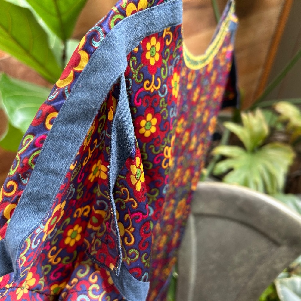 Colorful Asymmetrical Size P SILK & SPANDEX TOP - Picture 4 of 8
